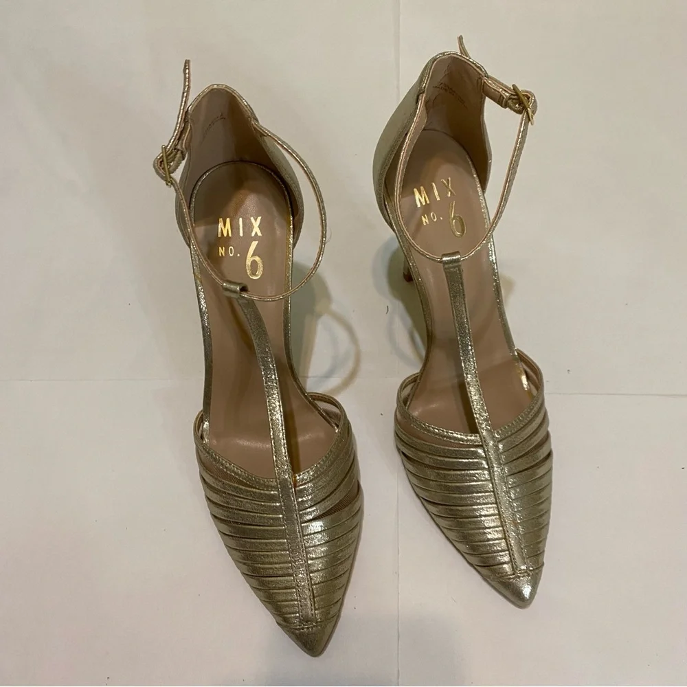 Mix No. 6 Metallic Gold Pointed Heels